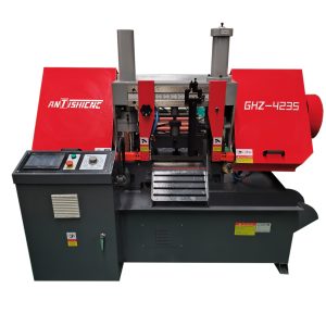 CNC band sawing machine